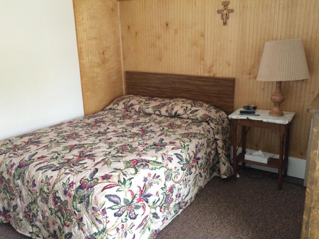 Franciscan Guest House Кеннебанк Номер фото