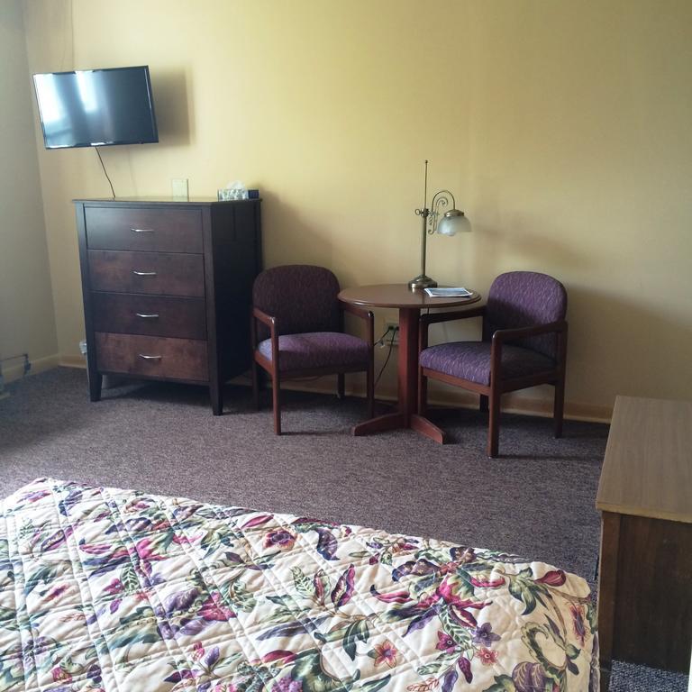 Franciscan Guest House Кеннебанк Номер фото