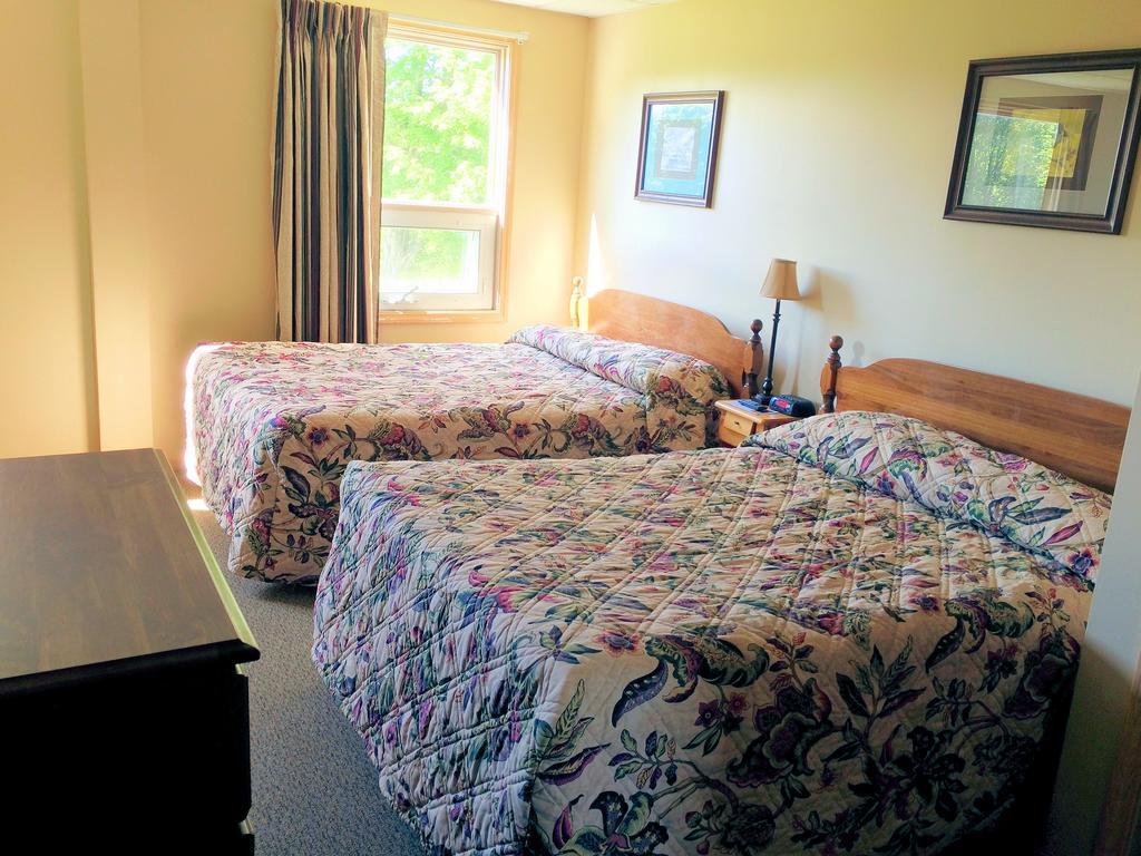 Franciscan Guest House Кеннебанк Номер фото